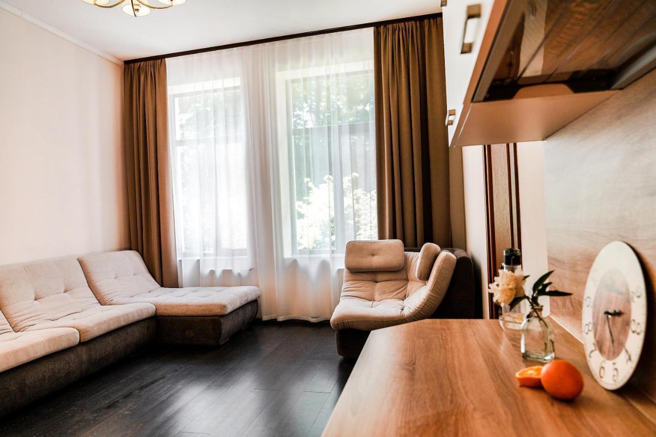 Alex Hotel Odessa Exterior photo